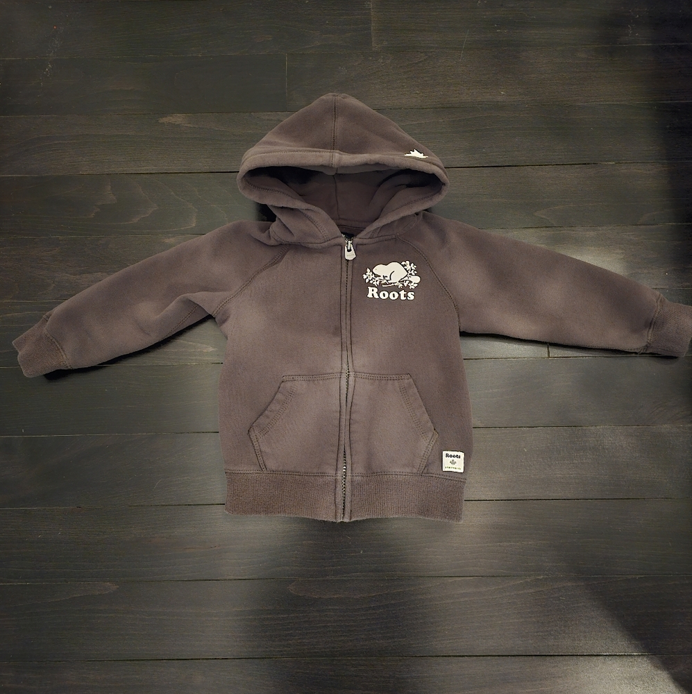 Roots sweater